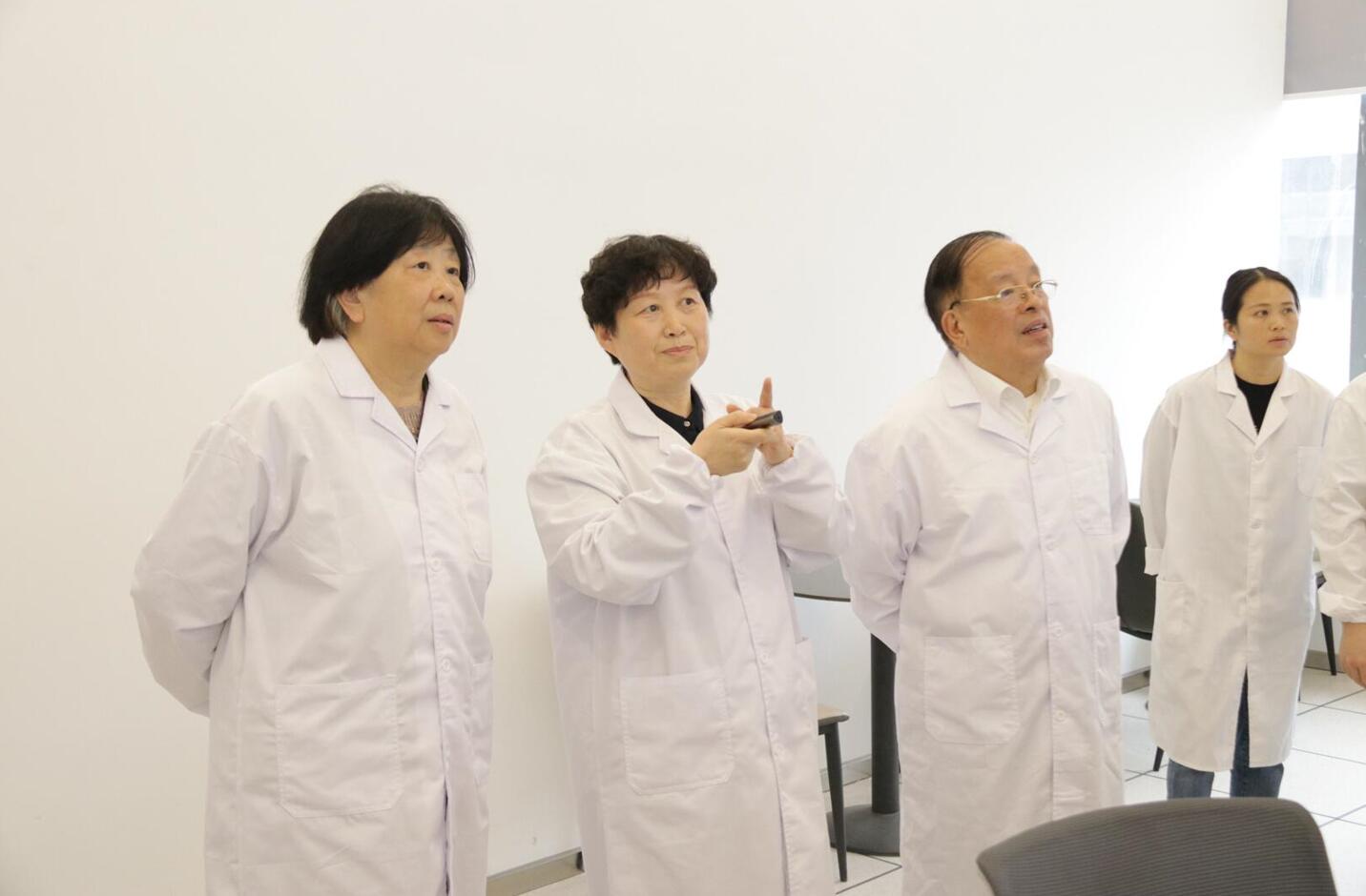 1712108100135256.jpg 1712108100135256.jpg